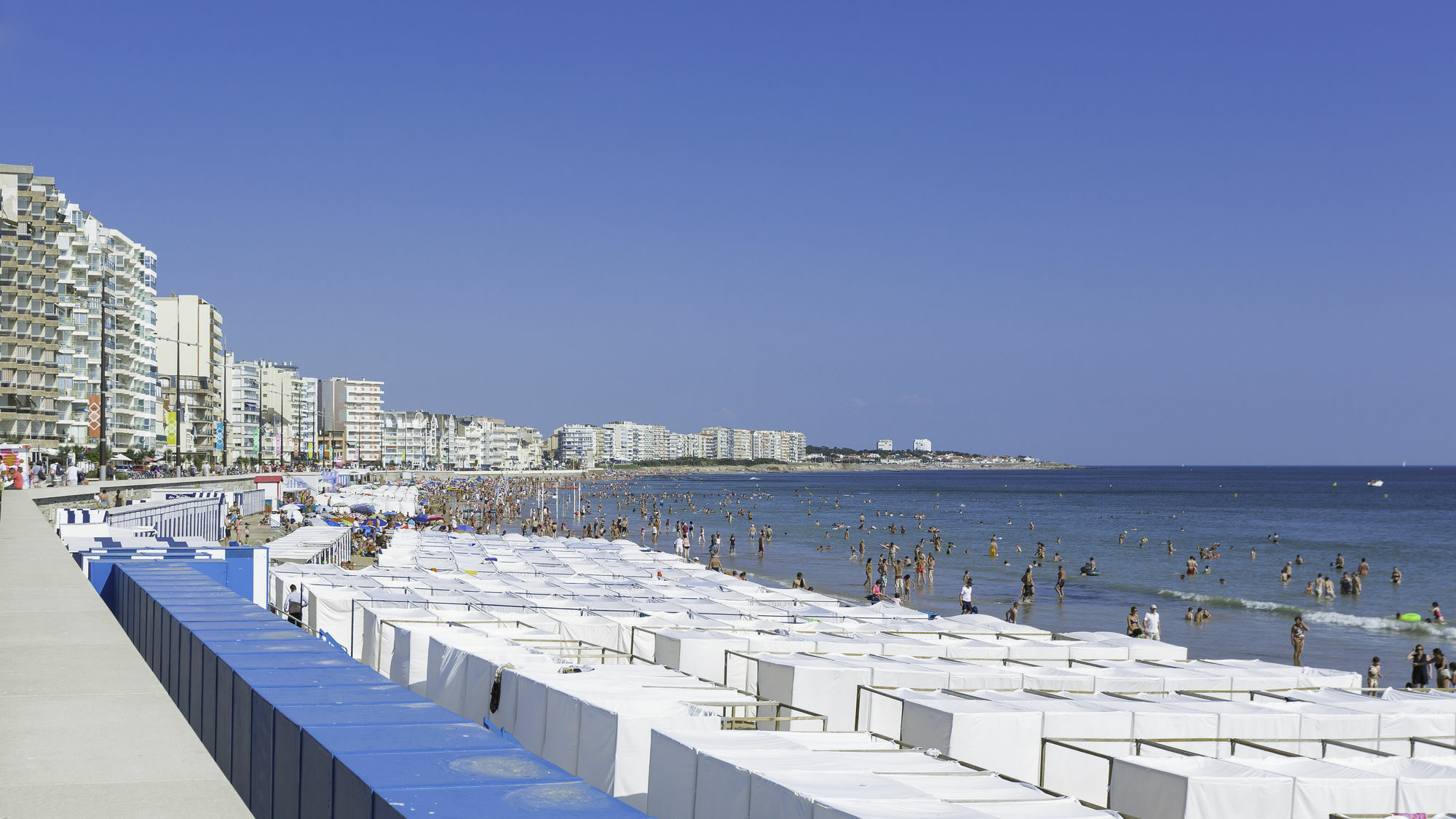 Pierre & La Baie Des Sables 3*